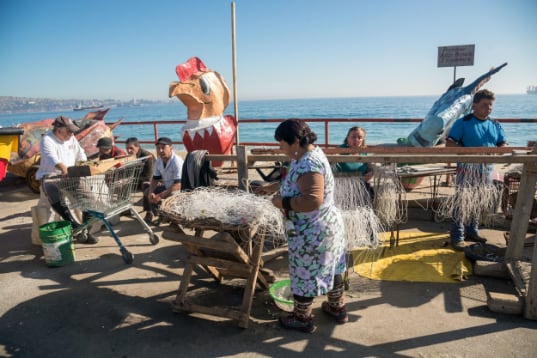La crique de pêcheurs et ses gens